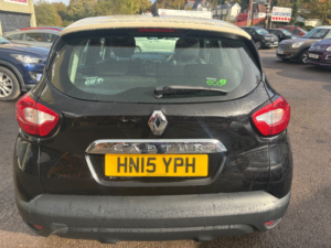 2015 Renault Captur 1.5 Dci Energy Dynamique Medianav SUV 5dr Diesel Manual Euro 5 (s/s) (90 Ps) in Black — image 5