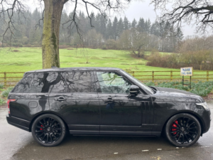 2017 Land Rover Range Rover Autobiography in Black — image 2