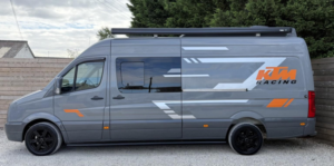 2015 Volkswagen Campervan 2.0 Tdi Cr35 Race Van in Grey — image 3