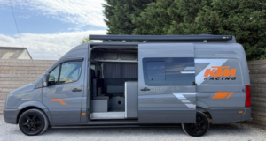 2015 Volkswagen Campervan 2.0 Tdi Cr35 Race Van in Grey — image 4