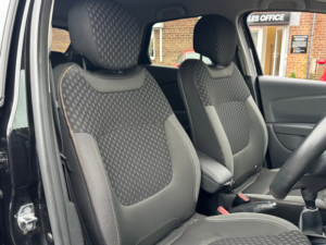 2018 Renault Captur 0.9 Tce Energy Dynamique S Nav SUV 5dr Petrol Manual Euro 6 (s/s) (90 Ps) in Black — image 6