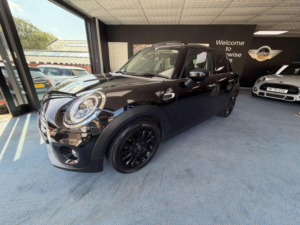 2020 MINI Hatch 1.5 Cooper Classic Euro 6 (s/s) 5dr in Black — image 5
