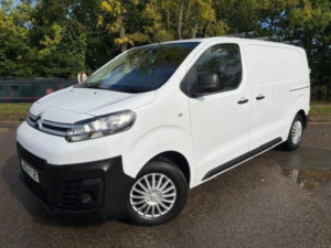 2022 Citroen Dispatch 1.5 Bluehdi 1000 Enterprise Pro M Fwd 2 Euro 6 (s/s) 6dr in White — image 3