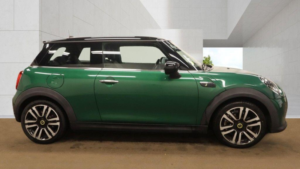 2021 MINI Electric Hatch Cooper Se 32.6kwh Level 2 Auto 3dr in Green — image 3