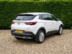 2018 Vauxhall Grandland X 1.2 Turbo Sport Nav Euro 6 (s/s) 5dr in White — image 6