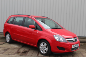 2014 Vauxhall Zafira 1.8 16v Exclusiv in Red — image 6