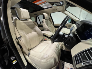 2020 Land Rover Range Rover 3.0 Sd V6 Westminster Auto 4WD Euro 6 (s/s) 5dr in Black — image 3