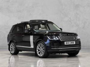 2020 Land Rover Range Rover 3.0 Sd V6 Westminster Auto 4WD Euro 6 (s/s) 5dr in Black — image 6