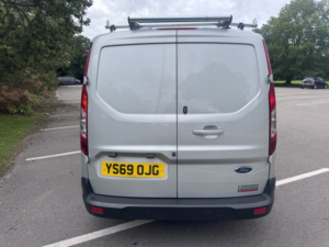 2020 Ford Transit Connect 1.5 240 Ecoblue Limited in Silver — image 4