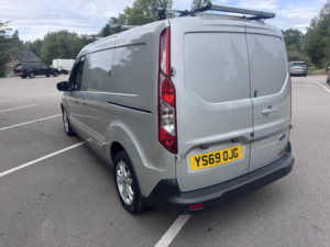 2020 Ford Transit Connect 1.5 240 Ecoblue Limited in Silver — image 5