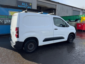 2019 Peugeot Partner 1.6 Bluehdi 650 Professional Standard Panel Van Swb Euro 6 5dr in White — image 6