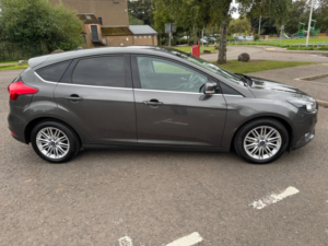 2018 Ford Focus 1.0t Ecoboost Zetec Edition Hatchback 5dr Petrol Manual Euro 6 (s/s) (125 Ps) in Grey — image 3