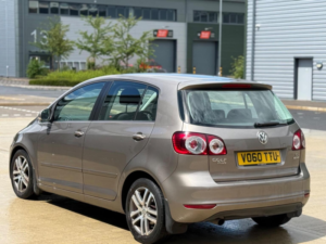 2010 Volkswagen Golf Plus 2.0 Tdi Se DSG Euro 5 5dr in Bronze — image 5