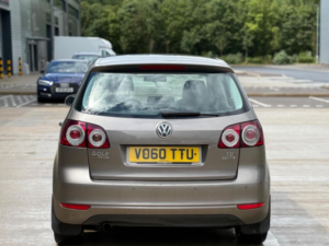 2010 Volkswagen Golf Plus 2.0 Tdi Se DSG Euro 5 5dr in Bronze — image 6