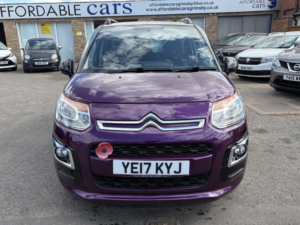 2017 Citroen C3 Picasso 1.2 Puretech Edition in Purple — image 3