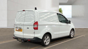 2021 Ford Transit Courier 1.0 Ecoboost Limited L1 Euro 6 5dr in White — image 3