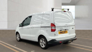 2021 Ford Transit Courier 1.0 Ecoboost Limited L1 Euro 6 5dr in White — image 4