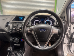 2015 Ford Fiesta 1.0 T Ecoboost Zetec S in White — image 2