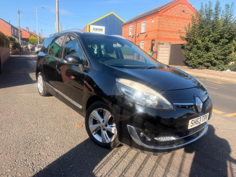 2013 Renault Grand Scenic 1.5 Dci Energy Dynamique Tomtom Euro 5 (s/s) 5dr in Black — image 1