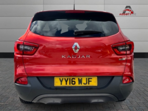 2016 Renault Kadjar 1.5 Signature Nav Dci 110 in Red — image 2