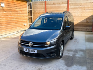 2021 Volkswagen Caddy Maxi Life 5 SEAT Auto Wheelchair Accessible Disabled Access Vehicle in Grey — image 6