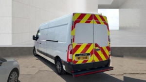 2017 Renault Master 2.3 Dci Energy 35 Business Fwd Lwb Medium Roof Euro 5 (s/s) 5dr in White — image 5