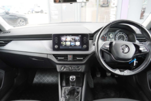 2021 Skoda Kamiq 1.0 Tsi Se Euro 6 (s/s) 5dr in Black — image 3