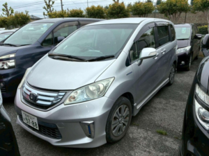 2014 Honda Freed 1.5 Just Selection+ Hybrid 5dr 6 Seats in Silver — image 4