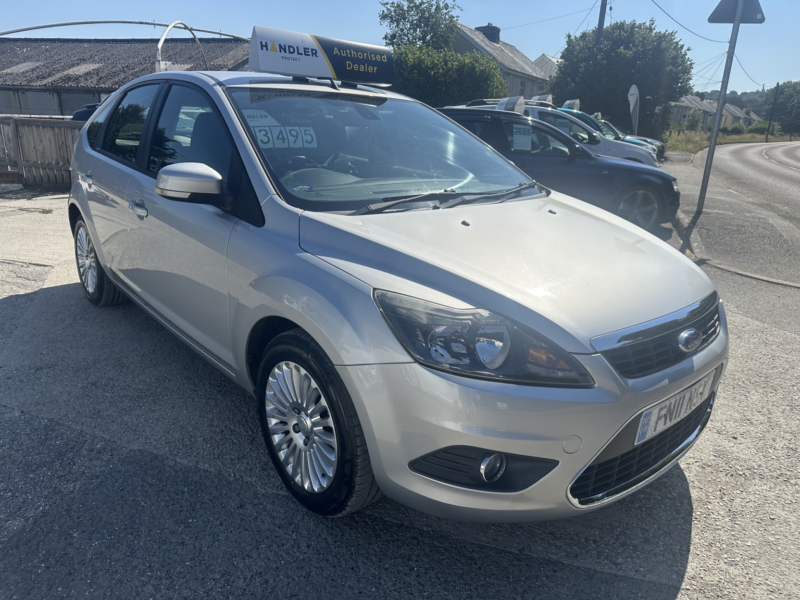 2011 Ford Focus 1.6 Titanium in Silver — image 1