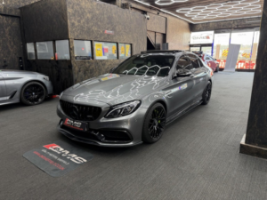 2016 Mercedes-Benz C Class 4.0 C63 V8 Biturbo Amg S C63s in Green — image 6