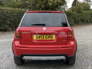 2013 Suzuki Sx4 2.0 Ddis Sz5 in Red — image 5