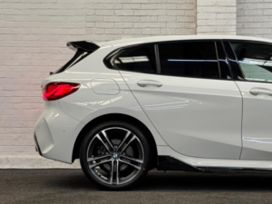 2021 BMW 1 Series 2.0 118d M Sport (lcp) Auto Euro 6 (s/s) 5dr in White — image 5