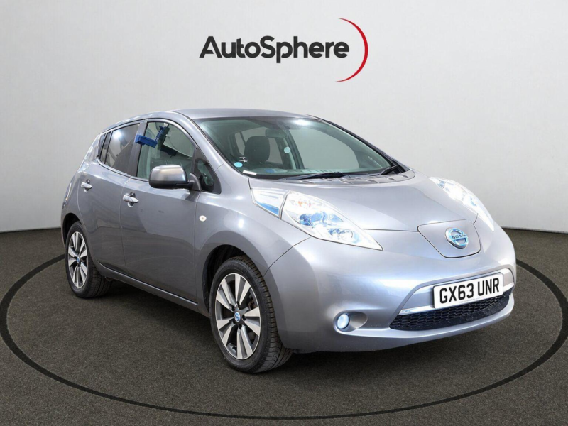 2013 Nissan Leaf 24kwh Tekna Auto 5dr in Grey — image 1