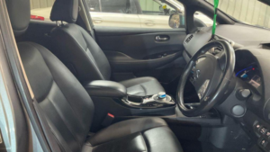 2013 Nissan Leaf 24kwh Tekna Auto 5dr in Grey — image 4