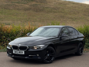 2013 BMW 3 Series 2.0 320i Sport Xdrive Euro 5 (s/s) 4dr in Black — image 4