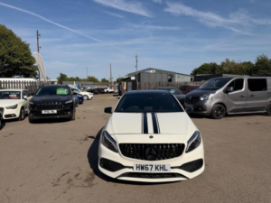 2017 Mercedes-Benz A Class 2.1 A200d Whiteart (premium Plus) 7g-Dct Euro 6 (s/s) 5dr in White — image 2