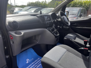 2017 Nissan Nv200 1.5 Dci Acenta in Black — image 5