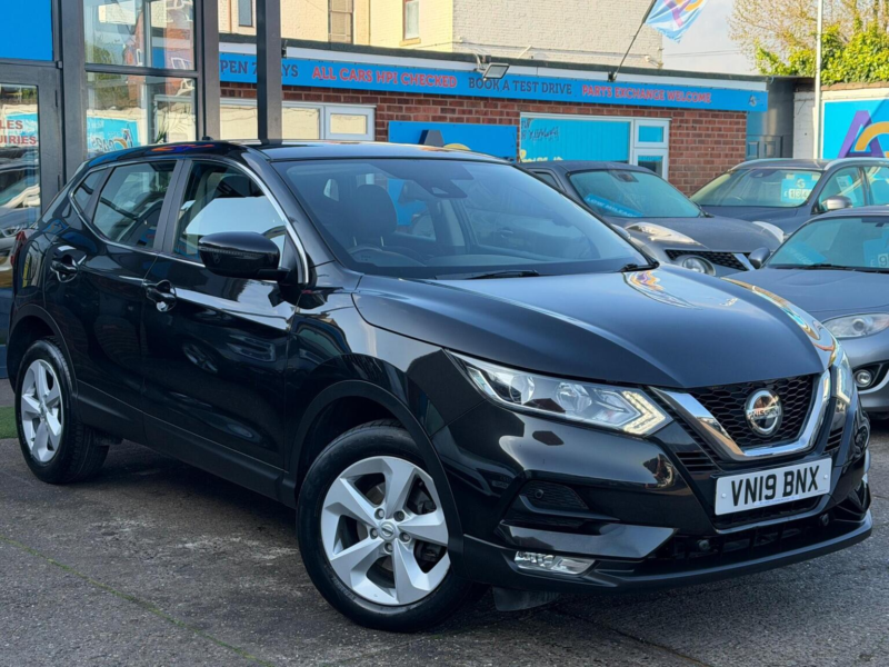 2019 Nissan Qashqai 1.5 Dci Acenta Premium Euro 6 (s/s) 5dr in Black — image 1