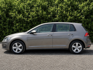 2015 Volkswagen Golf 1.4 Tsi Bluemotion Tech Match in Grey — image 2