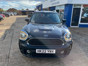 2022 MINI Countryman 1.5 Cooper Classic SUV 5dr Petrol Manual Euro 6 (s/s) (136 Ps) in Black — image 2