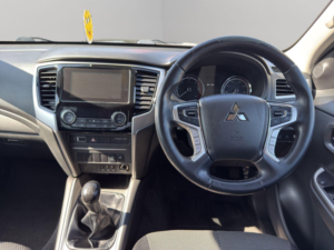2019 Mitsubishi L200 2.2 Di-D Dc Warrior 4WD Euro 6 (s/s) 4dr in Grey — image 2