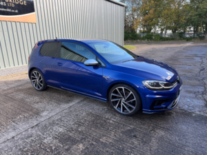 2017 Volkswagen Golf 2.0 Tsi R Hatchback 3dr Petrol DSG 4motion Euro 6 (s/s) (310 Ps) in Blue — image 6