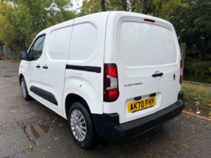 2020 Peugeot Partner 1.5 Bluehdi 650 Professional Standard Panel Van Swb Euro 6 (s/s) 5dr in White — image 5