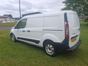2020 Ford Transit Connect 1.5 240 Ecoblue Leader Panel Van 5dr Diesel Manual L2 Euro 6 (s/s) (100 Ps) in White — image 3