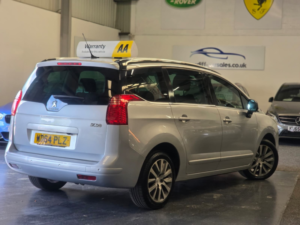 2014 Peugeot 5008 2.0 Hdi Allure in Silver — image 6