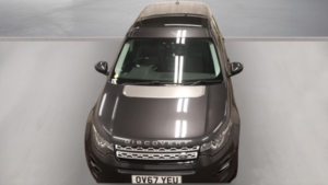 2017 Land Rover Discovery Sport Td4 Hse in Grey — image 2