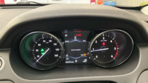 2017 Land Rover Discovery Sport Td4 Hse in Grey — image 5