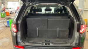 2017 Land Rover Discovery Sport Td4 Hse in Grey — image 6