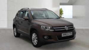 2013 Volkswagen Tiguan 2.0 Tdi Bluemotion Tech Match in Brown — image 2