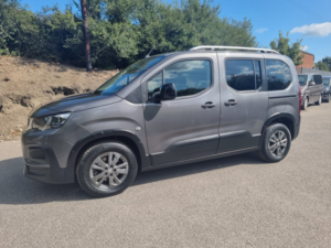 2022 Peugeot Rifter 1.2 Puretech Allure Premium in Grey — image 5